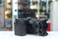 Camera Sony A6400 + Sony 35mm